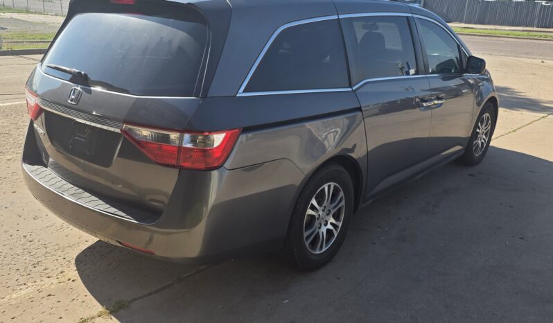 
								2011 Honda Odyssey full									
