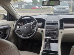 
										2011 Ford Taurus full									
